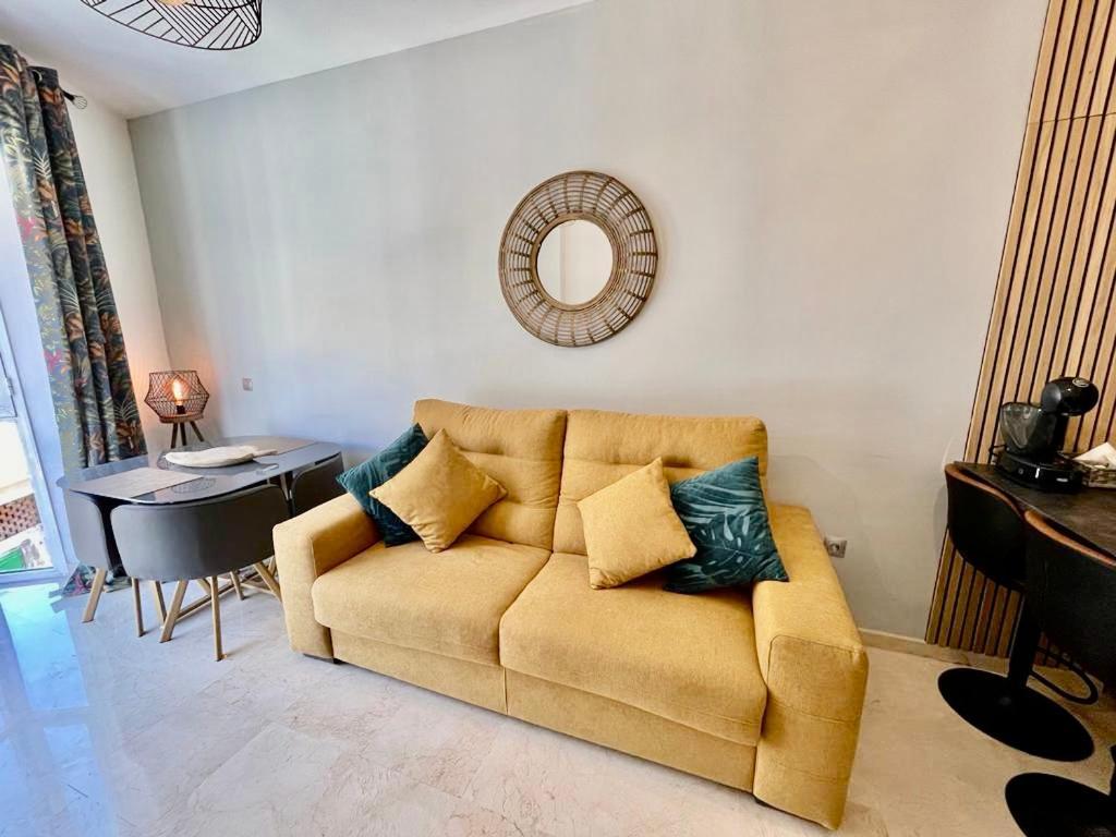Suite La Perla Malaga Exterior photo
